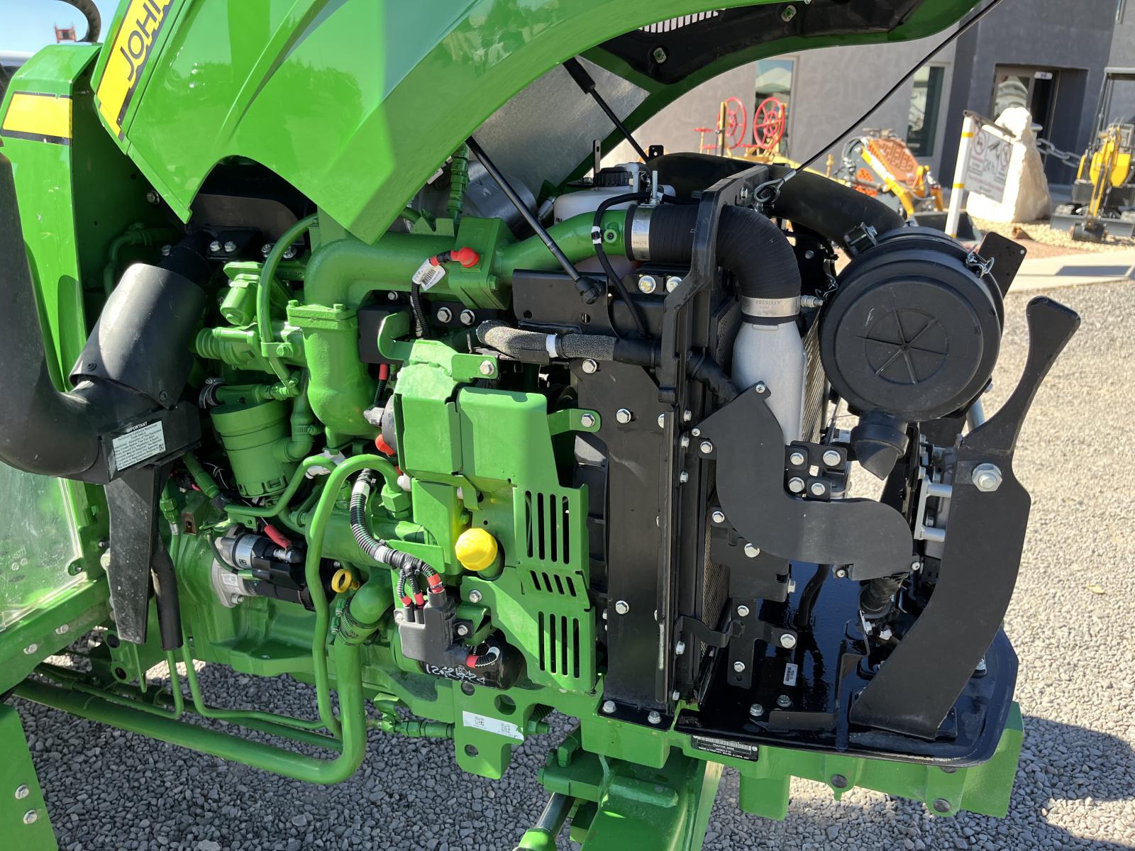 ./imagenes/INVOICE/2019/18009/JOHN DEERE 5050E (2).JPG